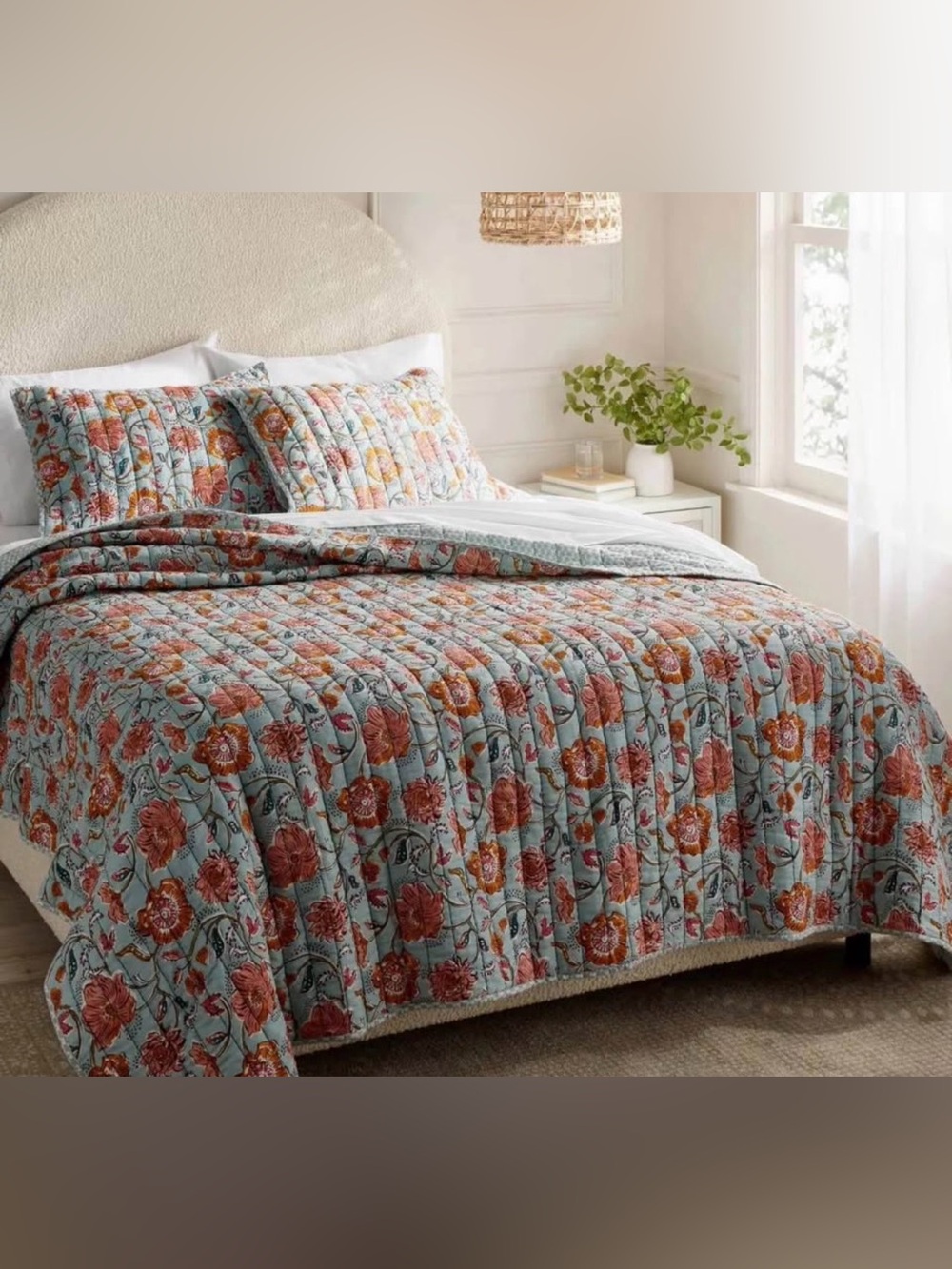 NWT Threshold Full/ Queen Printed Voile Quilt